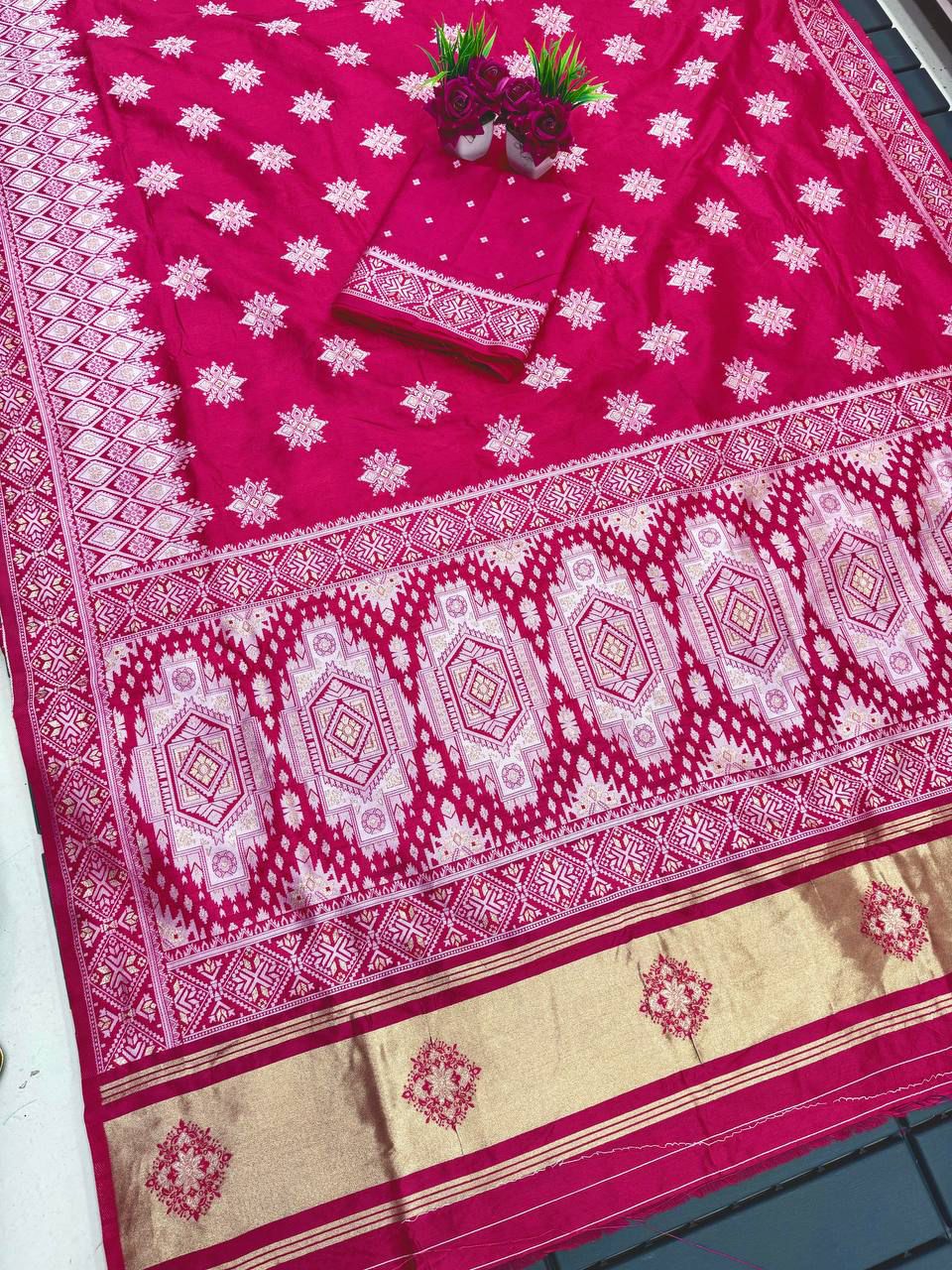 Mukunda By Aab Dola Silk Kalamkari Printed Sarees Wholesale Market In Surat